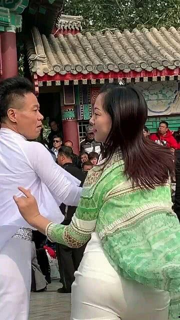 吃瓜太郎广场舞,潮流与欢乐的集结地